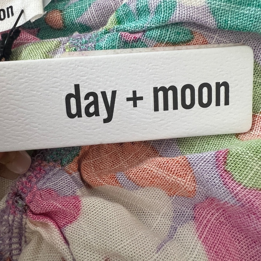 Day + Moon Bright Blossom Crop Top &‎ Short Set - Picture 7 of 8